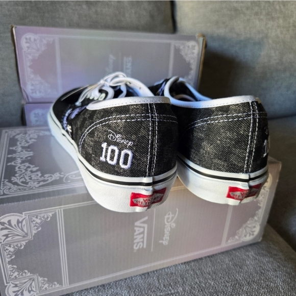 Vans Disney 100th Anniversary Authentic Men 11.5 OG Family Mickey Donald 042025 - Picture 4 of 12